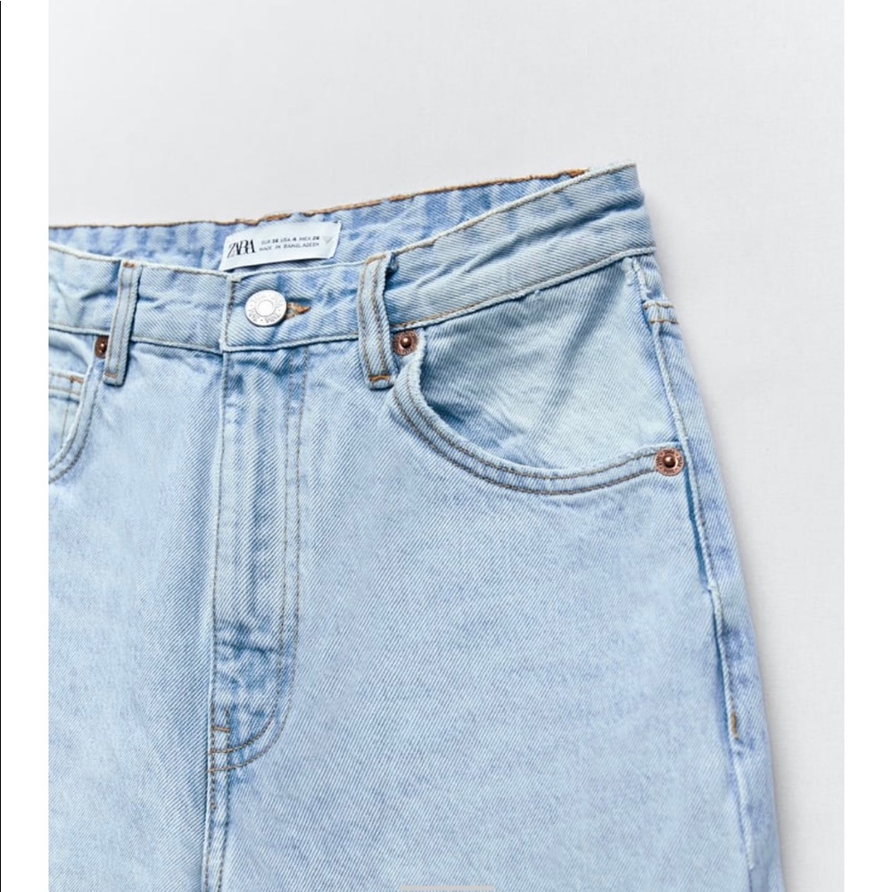 Zara Wide Leg Full Length Jeans - Size 8